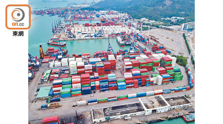 香港整體出口貨值連續十三個月下跌。