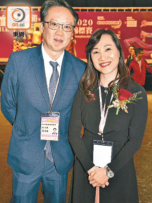 郭文龍（左）同陳香蓮（右）都提到本港發展龍獅運動最大困難係缺乏場地。（徐家浩攝）