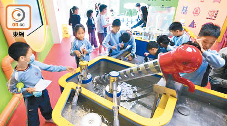 水務署教育中心「水知園」上月正式開放，學童可藉互動遊戲掌握大自然水循環全貌。