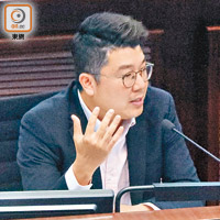 劉國勳批評政府施政離地，完全沒有提供誘因吸引業主申請將工廈作過渡性房屋。