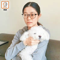 狗主陳太對事件表示憂慮，已加強寓所和狗隻的日常清潔。