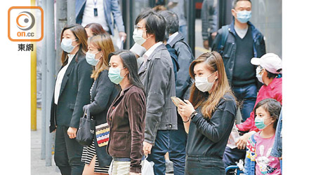 何栢良認為本港疫情未如意大利及南韓嚴峻，要歸功港人戴口罩等防疫意識高。