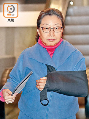 律政司司長鄭若驊被批評在大事當前猶如隱形。