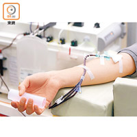 本港出現首宗捐血者確診個案，已有一名病人獲輸確診者的血液。