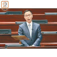 楊潤雄在民調中，評分繼續位列榜尾。