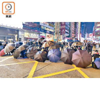 香港去年爆發示威衝突，影響本地營商環境。
