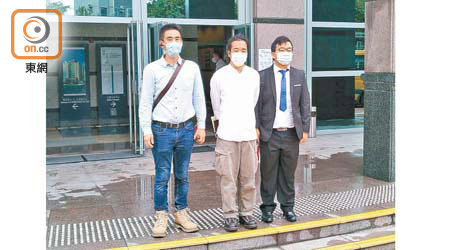 三名被控參與非法集結的區議員（左起）文念志、連桷璋、姚鈞豪。（何全泰攝）