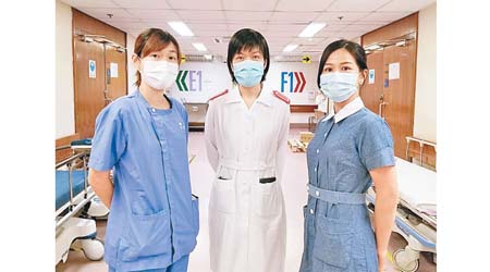 左起：郎詩甄、李若芝及李嘉寶分享在二線隔離病房工作經歷。