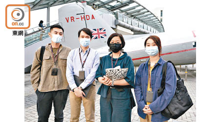 港龍空勤人員協會代表與國泰管理層會面，國泰未透露任何未來方向。（黃偉邦攝）