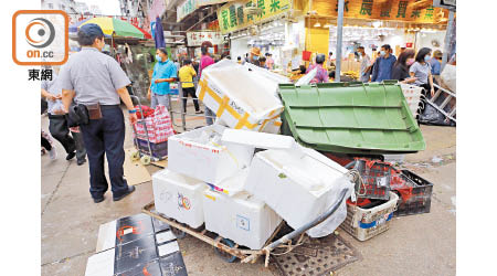 食環署監管不力，本港街道衞生愈趨惡劣。（李志湧攝）