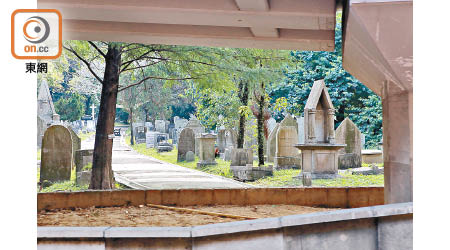 有組織推算已有170年歷史的香港墳場，或是本港第一個公眾墳場。