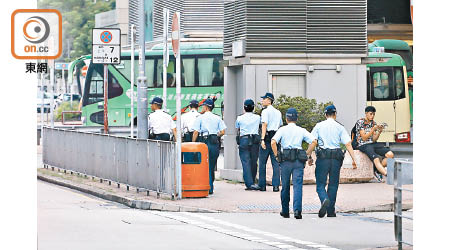 警隊面對招募困難及退休高峰期等挑戰。