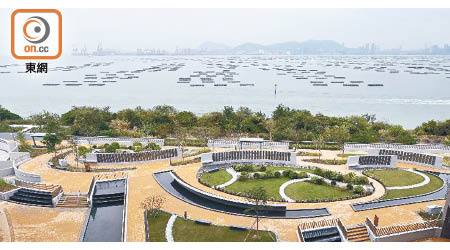 屯門曾咀紀念花園啟用，是食環署轄下最大的紀念花園。