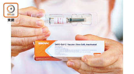 一名63歲男子接種科興疫苗，兩日後在伊院死亡。