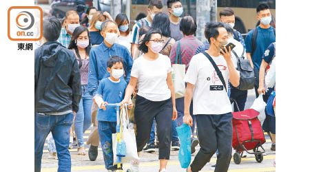 新冠肺炎疫情未止，本港市民最快本周內可接種第2劑科興疫苗。（李志湧攝）