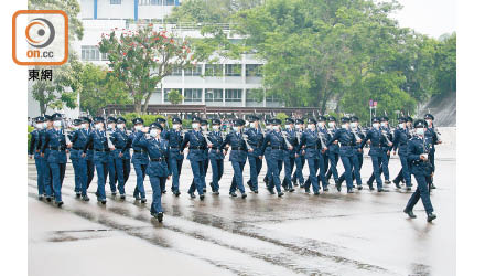 警察學院昨舉行結業會操。