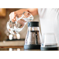 氮氣可注入冷泡咖啡中，使製成品的口感更豐富及滑膩。