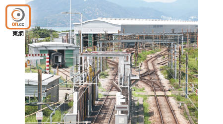 港鐵稱小濠灣車廠意外未有影響當日列車服務。