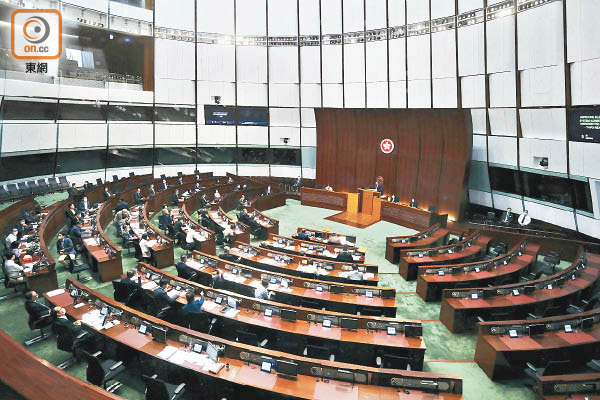 完善選舉制度草案三讀通過 增至90議席 直選剩20人