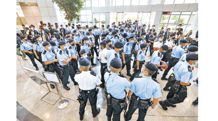 警方早前大舉搜查壹傳媒大樓。