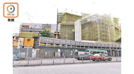 東九文化中心選址位於港鐵九龍灣站和淘大花園之間。（胡家豪攝）