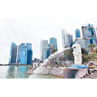 因新加坡確診個案上升，「港星旅遊氣泡」再生枝節。