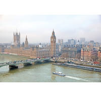 倫敦市長簡世德估計，約有三成多移民英國的港人會選擇在倫敦居住。