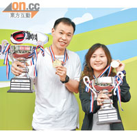 奪得個人盃男、女子冠軍陳俊傑及葉蕙嫻齊齊展示戰利品。