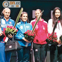 江旻憓（右一）勇奪萊比錫站世界盃女子重劍個人賽銅牌，為港爭光。