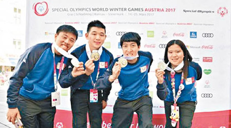 由世界性運動組織特殊奧林匹克主辦的冬季世界賽首日賽事，港隊奪得2金1銀2銅佳績。（相片由香港特殊奧運會提供）