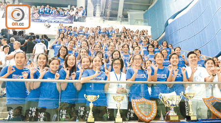 女拔雖未能以「Grand Slam」姿態封后，各隊員依然勁開心。