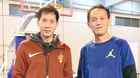 翁金驊（右）曾在台灣職籃與顏行書齊效力泰瑞戰神，如今齊擔任安保漢友教練再次「並肩作戰」。（安保漢友Facebook圖片）