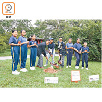香港哥爾夫球會昨日特別舉行「植樹紀念活動」。